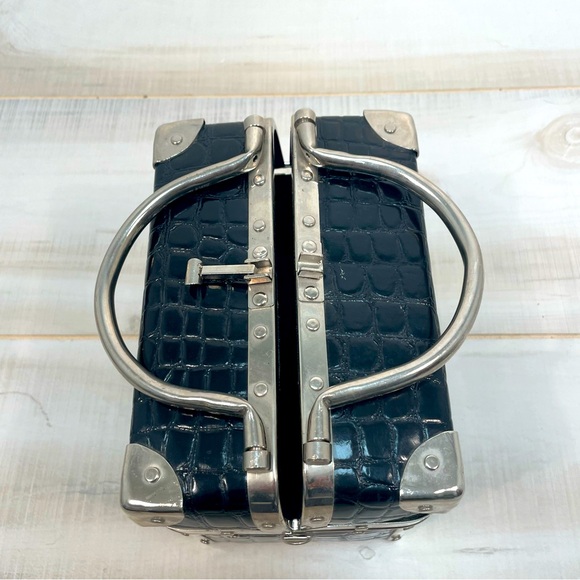 Vintage Black Faux Croc & Silver Box Purse, Hinged Top, Inside Pockets (One Zip) - Picture 8 of 8